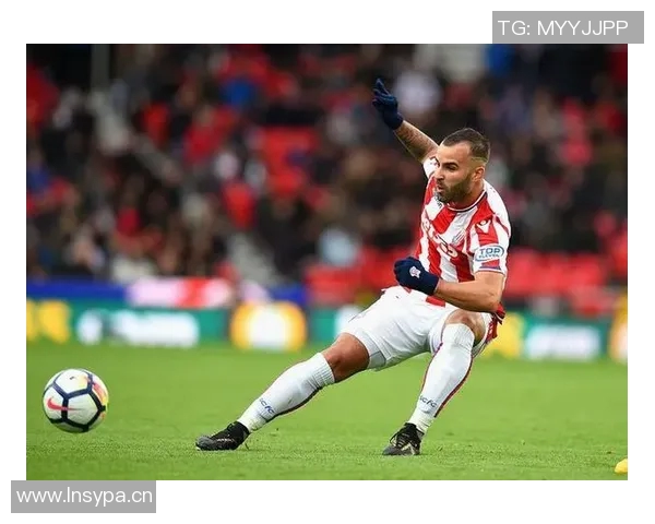 格拉纳达宣布达尔赫买断成功，足球新星引领未来