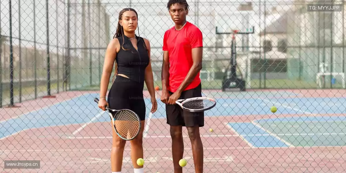 边看边聊，共享体育狂欢！💬🎉